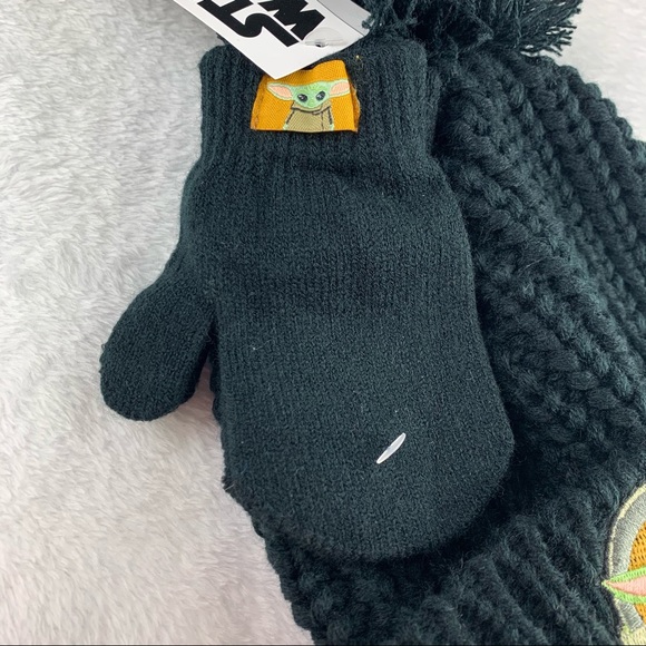 Disney Star Wars Baby Yoda Hat Mittens Set - Picture 3 of 13